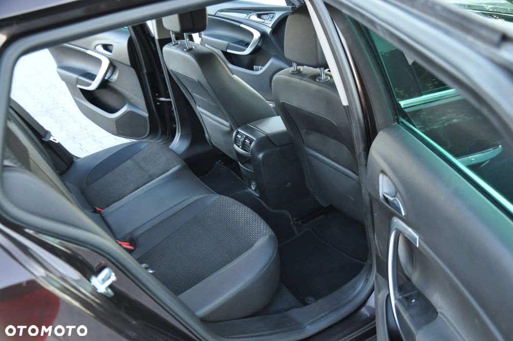 Opel Insignia 2.0 CDTI Cosmo S&S - 19