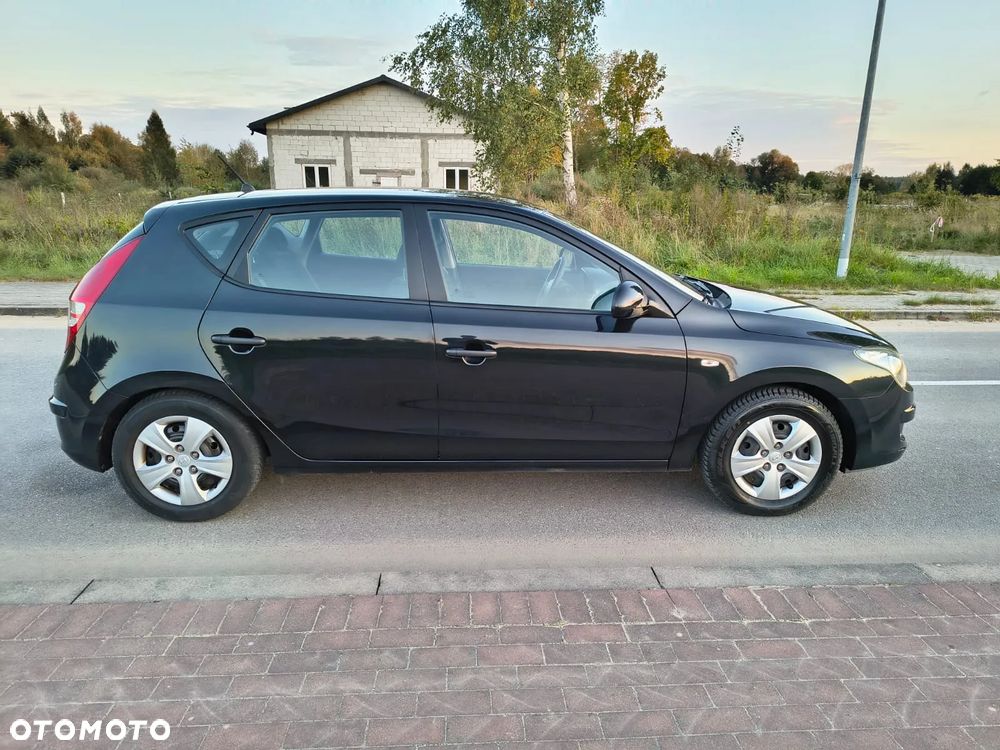 Hyundai i30 1.4 Comfort - 4