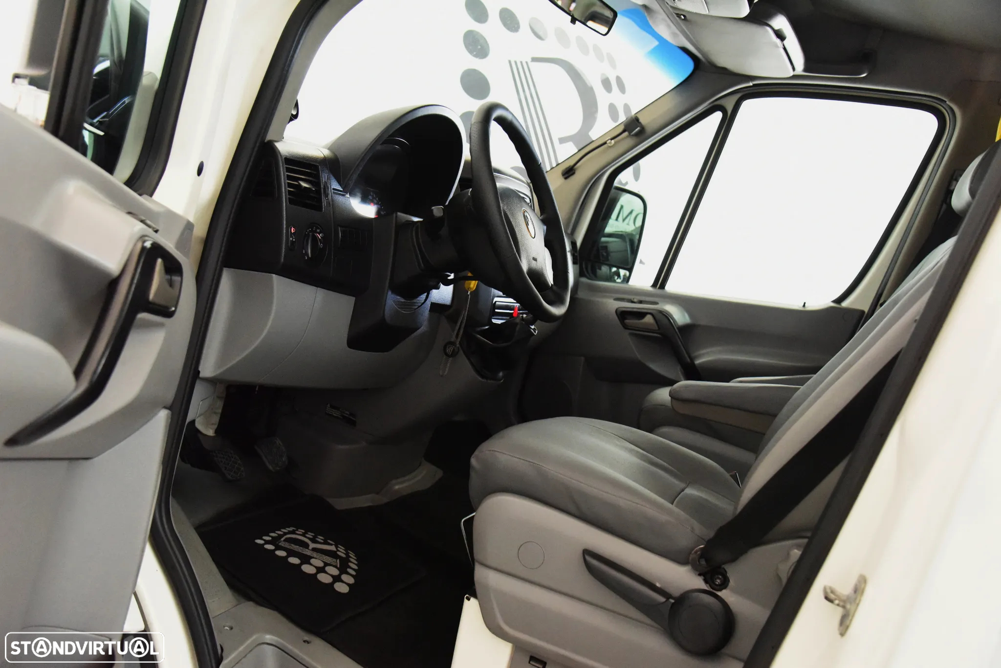 VW Crafter 35 2.5 TDi 109 CD Longa - 12