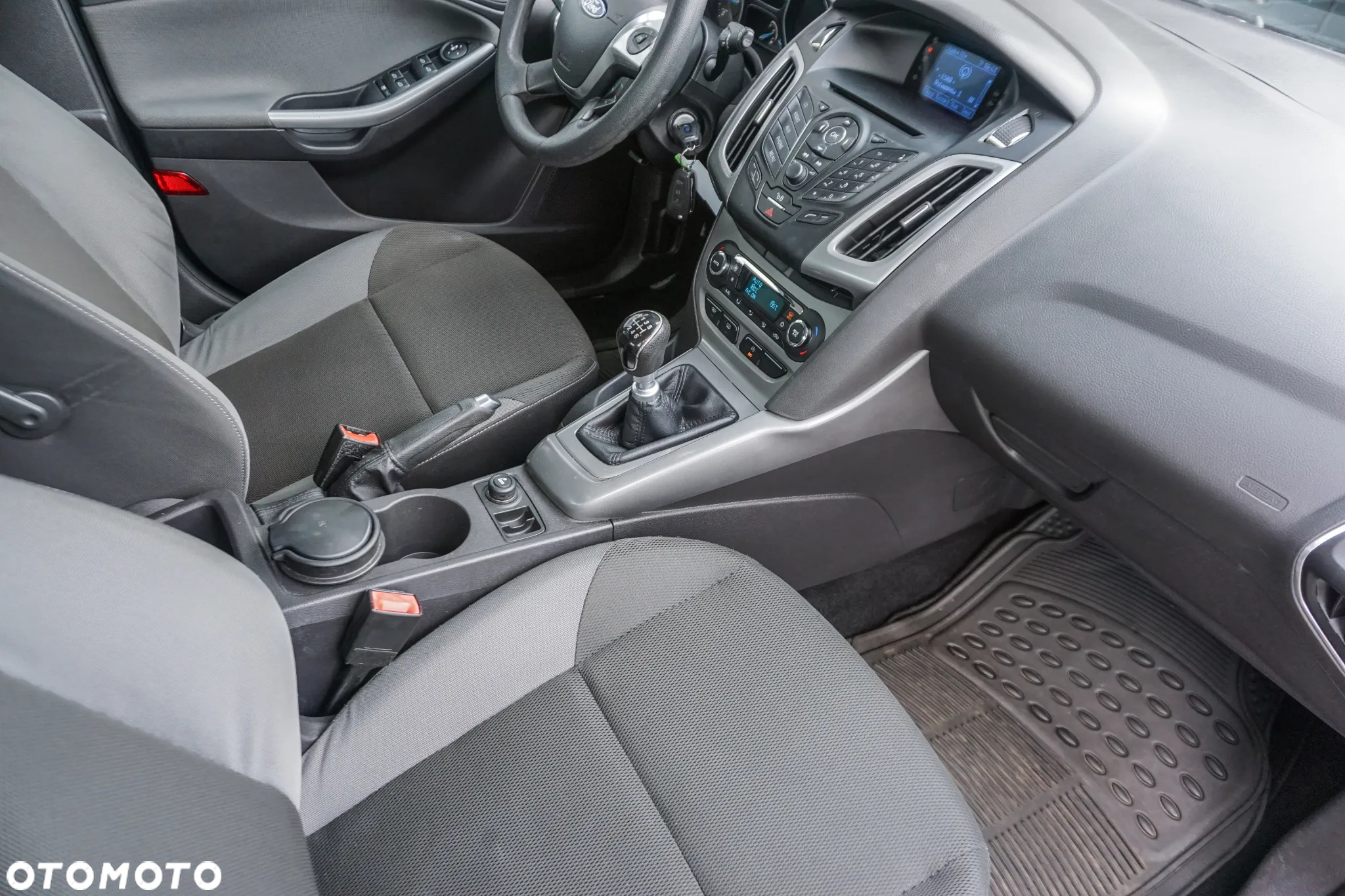 Ford Focus 1.6 TDCi DPF Champions Edition - 16