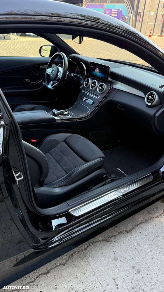 Mercedes-Benz C 300 d 4MATIC Coupe - 11
