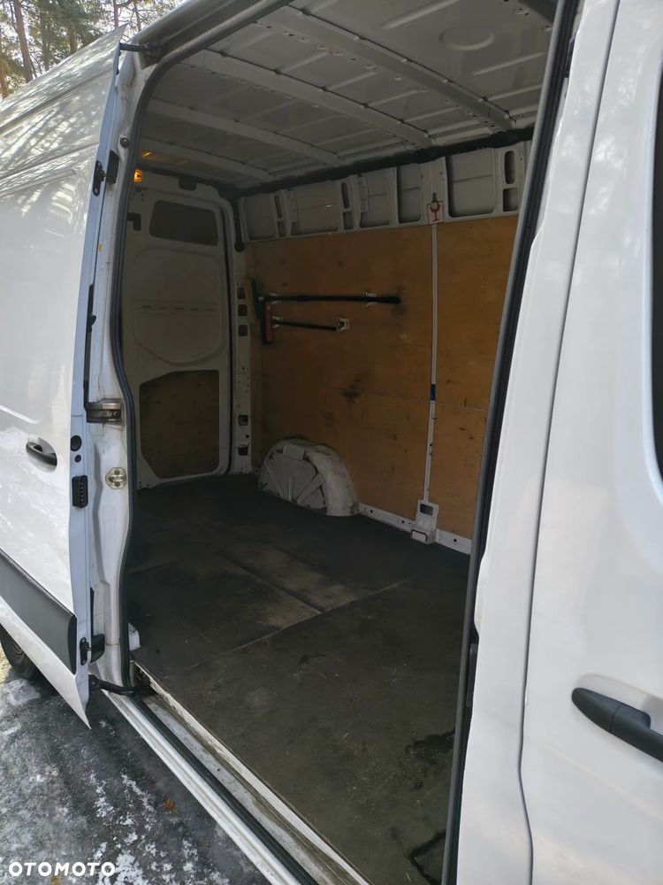Mercedes-Benz Sprinter - 7