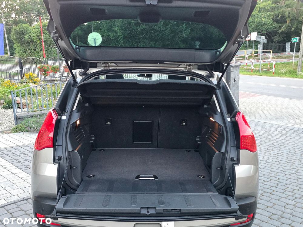 Peugeot 3008 1.6 Active - 19