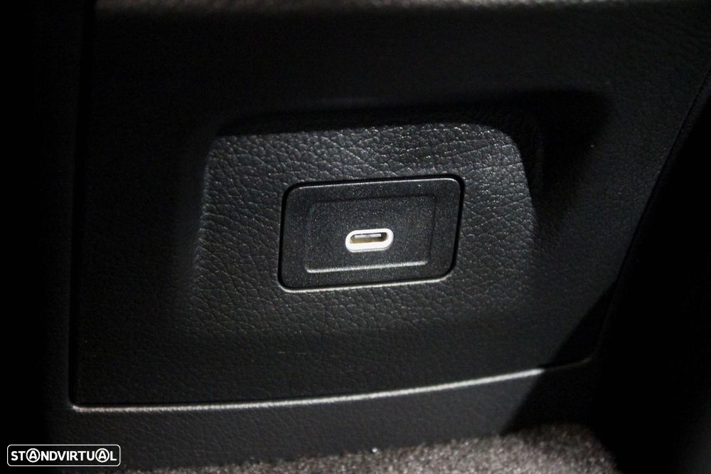 Mercedes-Benz A 180 d AMG Line Aut. - 34