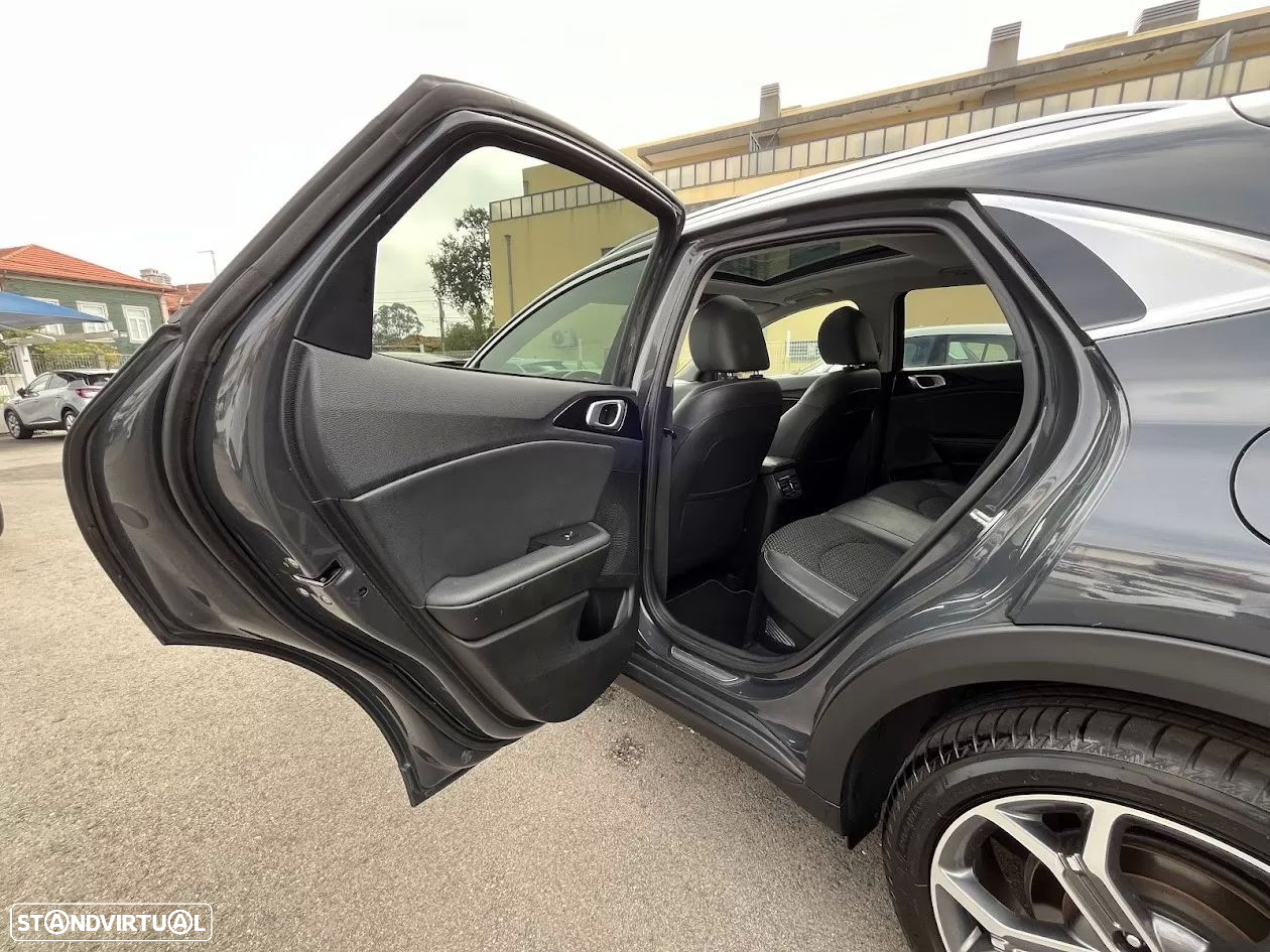 Kia XCeed 1.6 GDi PHEV Drive - 38