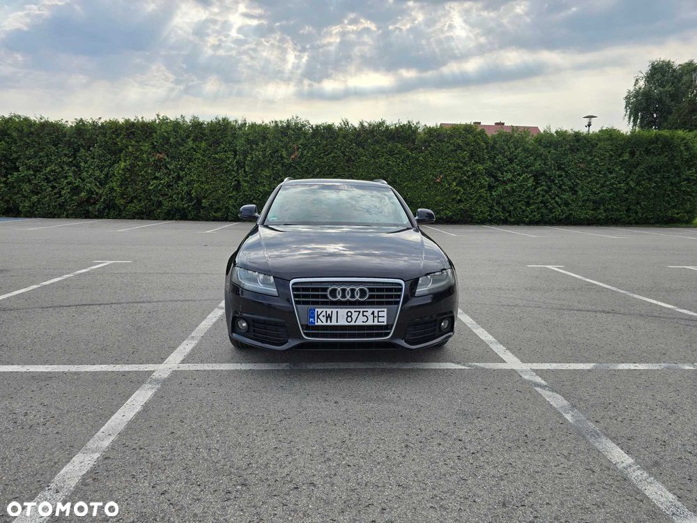 Audi A4 2009 photo 2