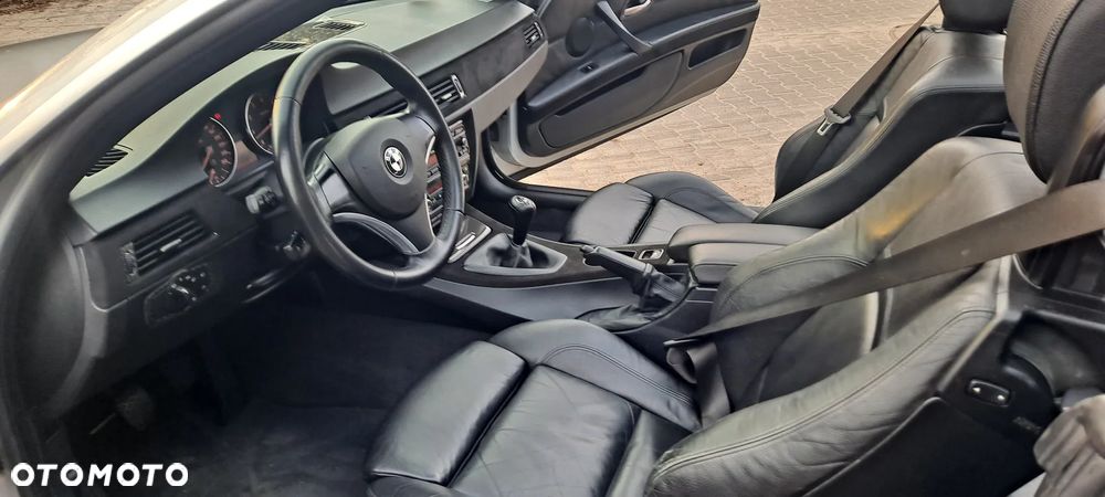 BMW Seria 3 320i - 6