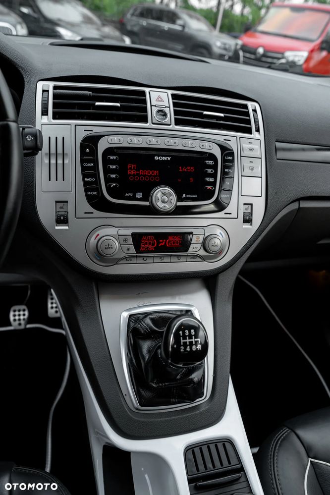 Ford Kuga 2.5 4x4 Individual - 36