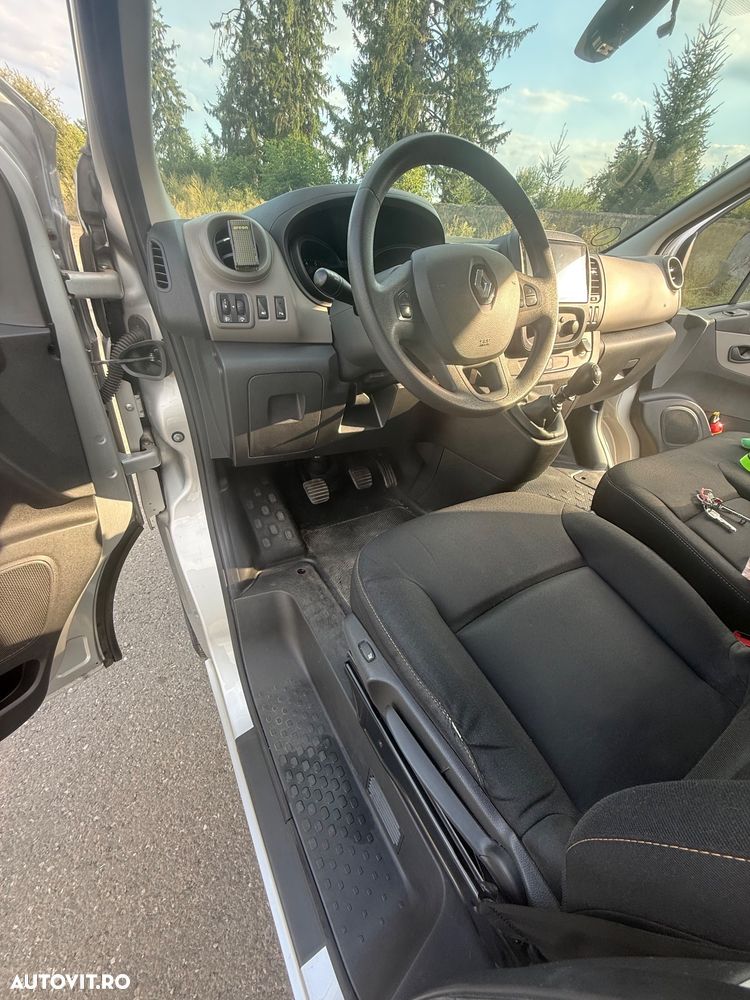 Renault Trafic - 10