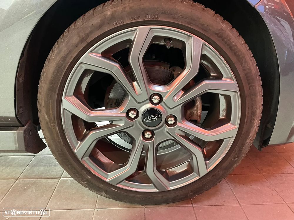 Ford Fiesta 1.0 EcoBoost S&S ST-LINE - 32