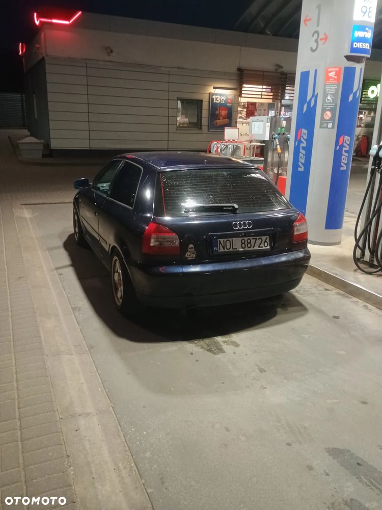 Audi A3 3-drzwiowe 1.8T Ambiente - 5