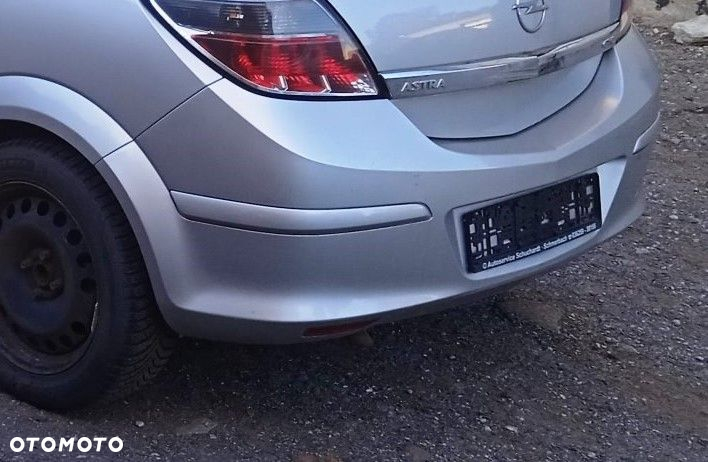 Zderzak tył Opel Astra III H GTC 3D lak. Z157 - 3