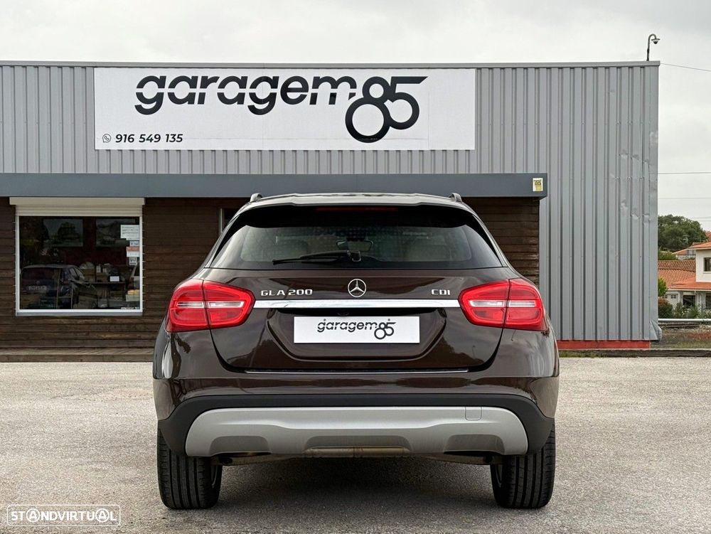 Mercedes-Benz GLA 200 d Style - 4