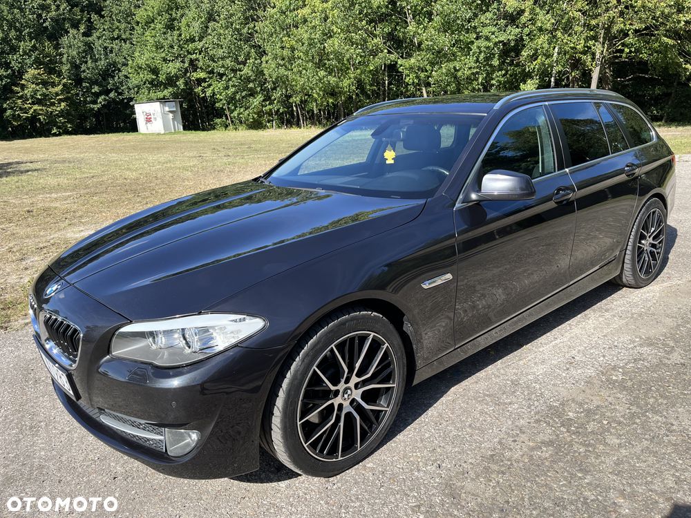 BMW Seria 5 523i - 17