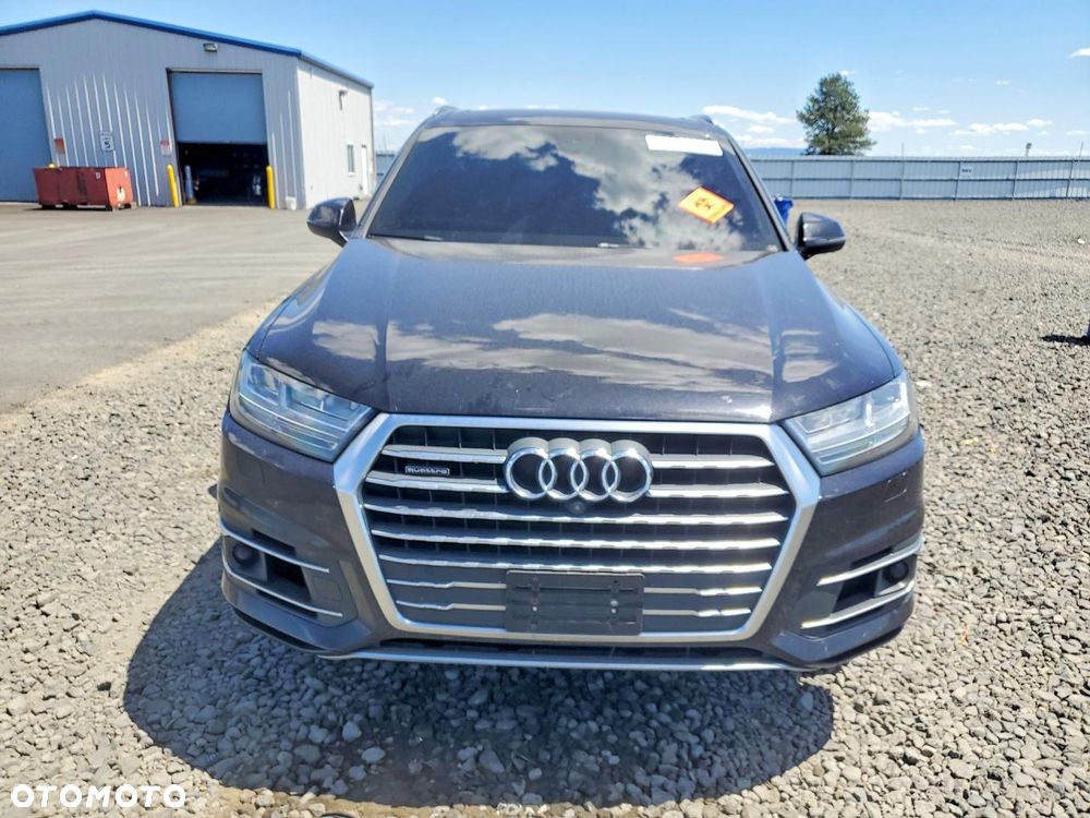 Audi Q7 3.0 TFSI Quattro Tiptronic - 5