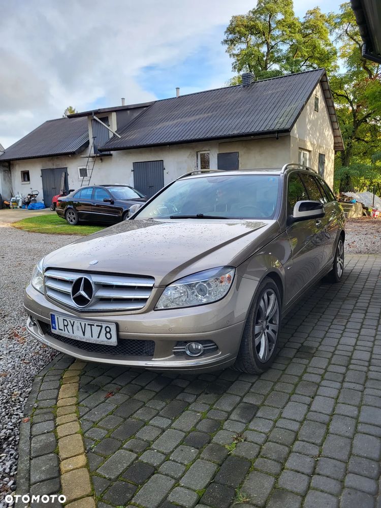Mercedes-Benz C-Class 2008 photo 2