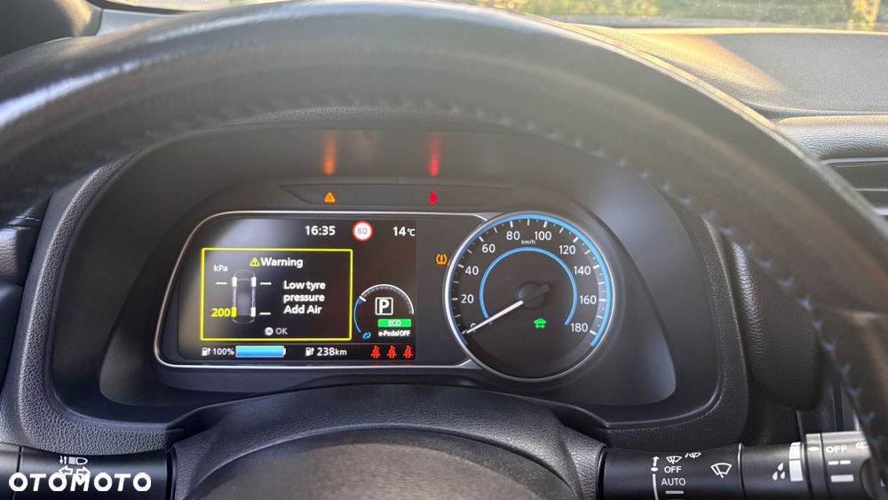 Nissan Leaf 40kWh N-Connecta - 14