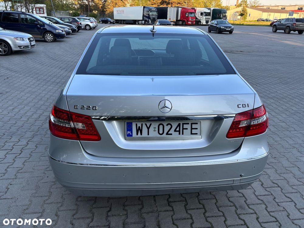 Mercedes-Benz Klasa E - 7
