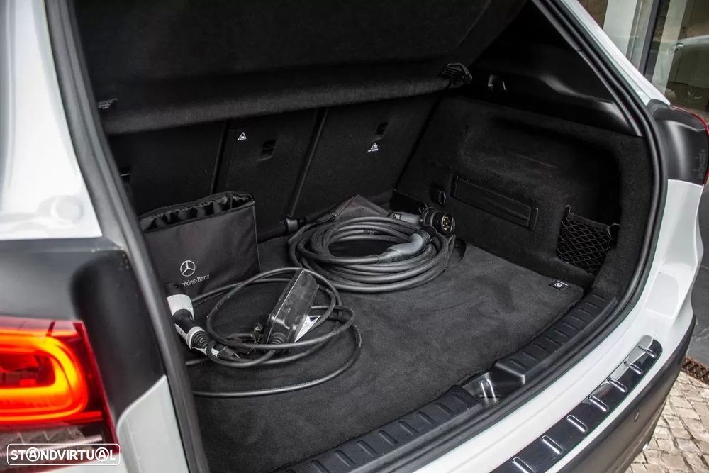 Mercedes-Benz GLA 250 e AMG Line - 31