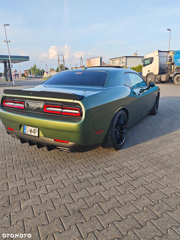 Dodge Challenger 5.7 R/T - 7