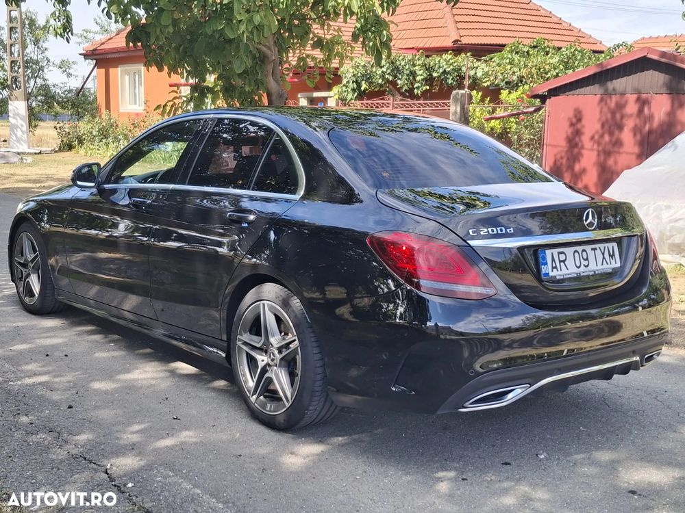 Mercedes-Benz C - 8