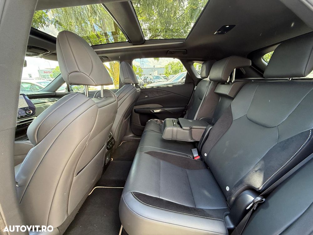 Lexus Seria RX - 18