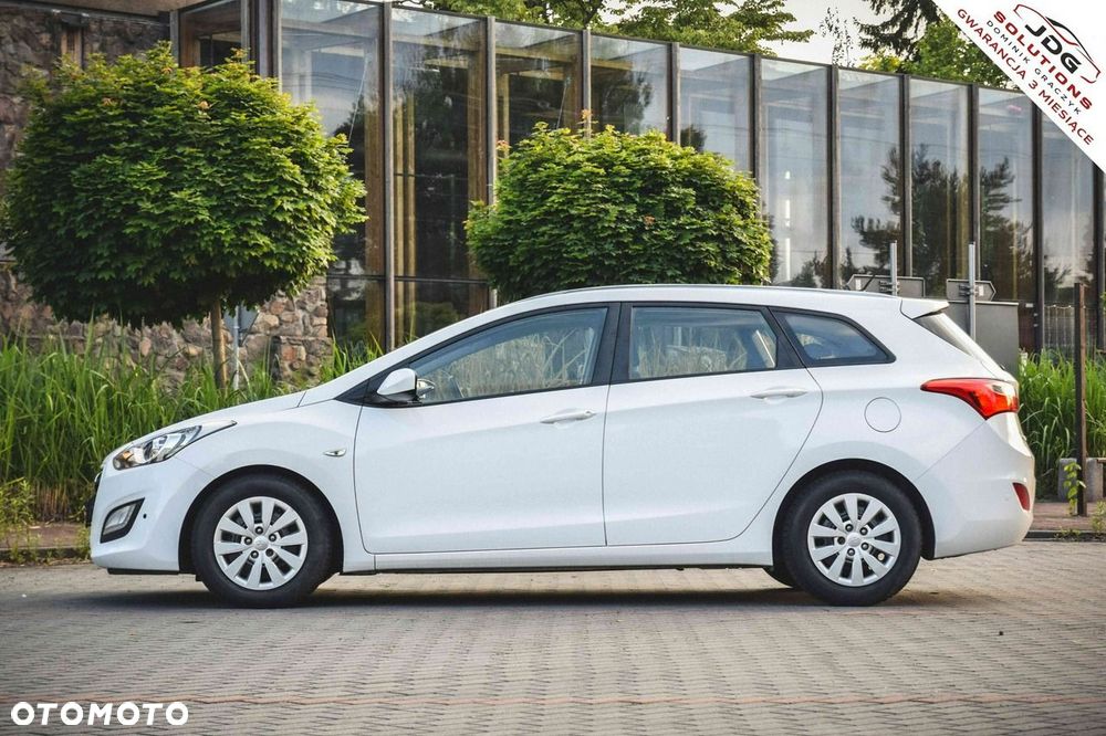 Hyundai i30 1.6 CRDi Classic + - 7