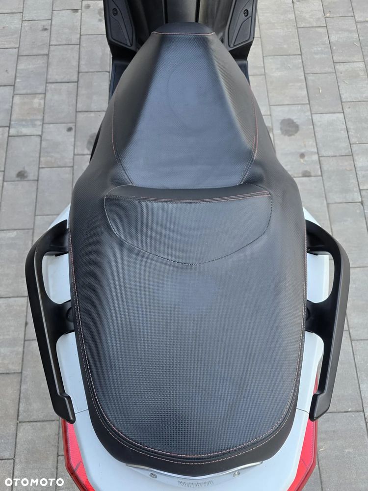 Yamaha X-max - 7