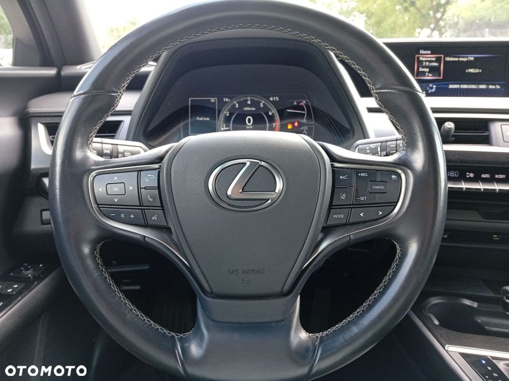 Lexus UX - 6