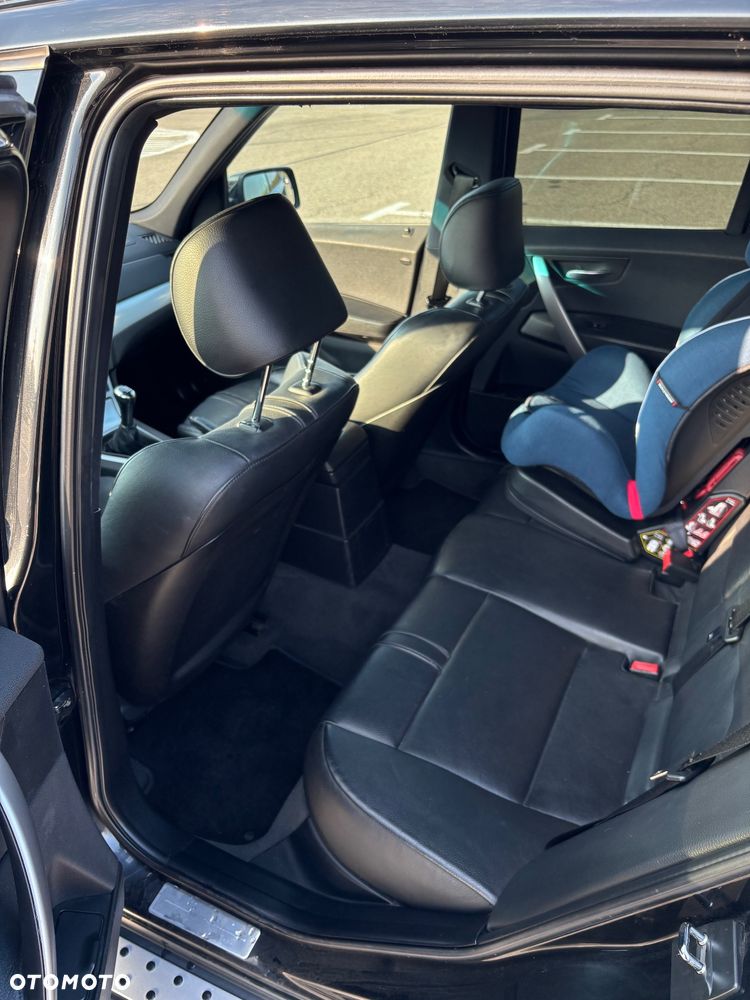 BMW X3 2.0d - 17