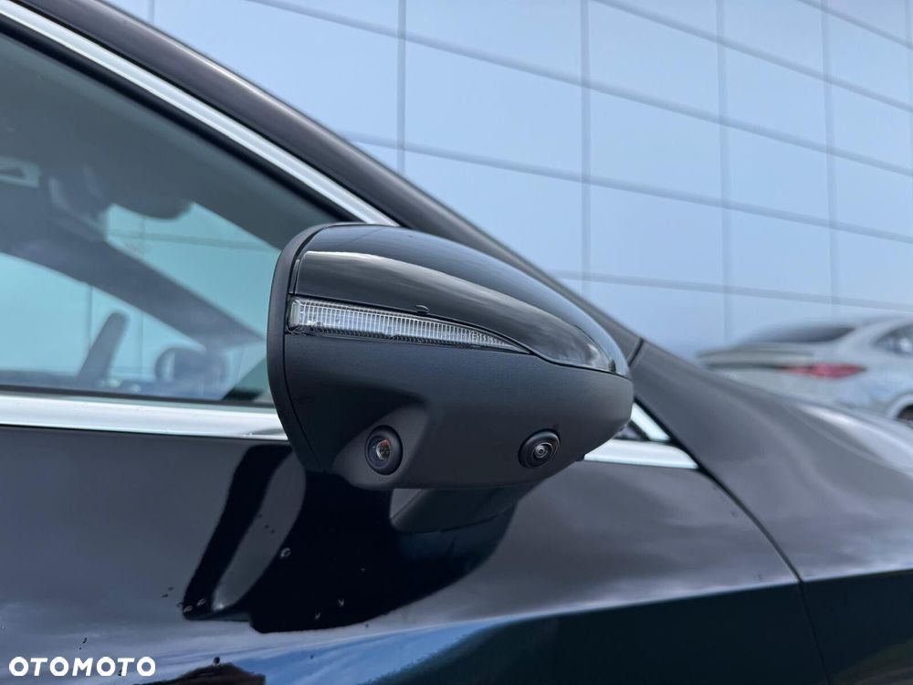 Mercedes-Benz CLA - 10