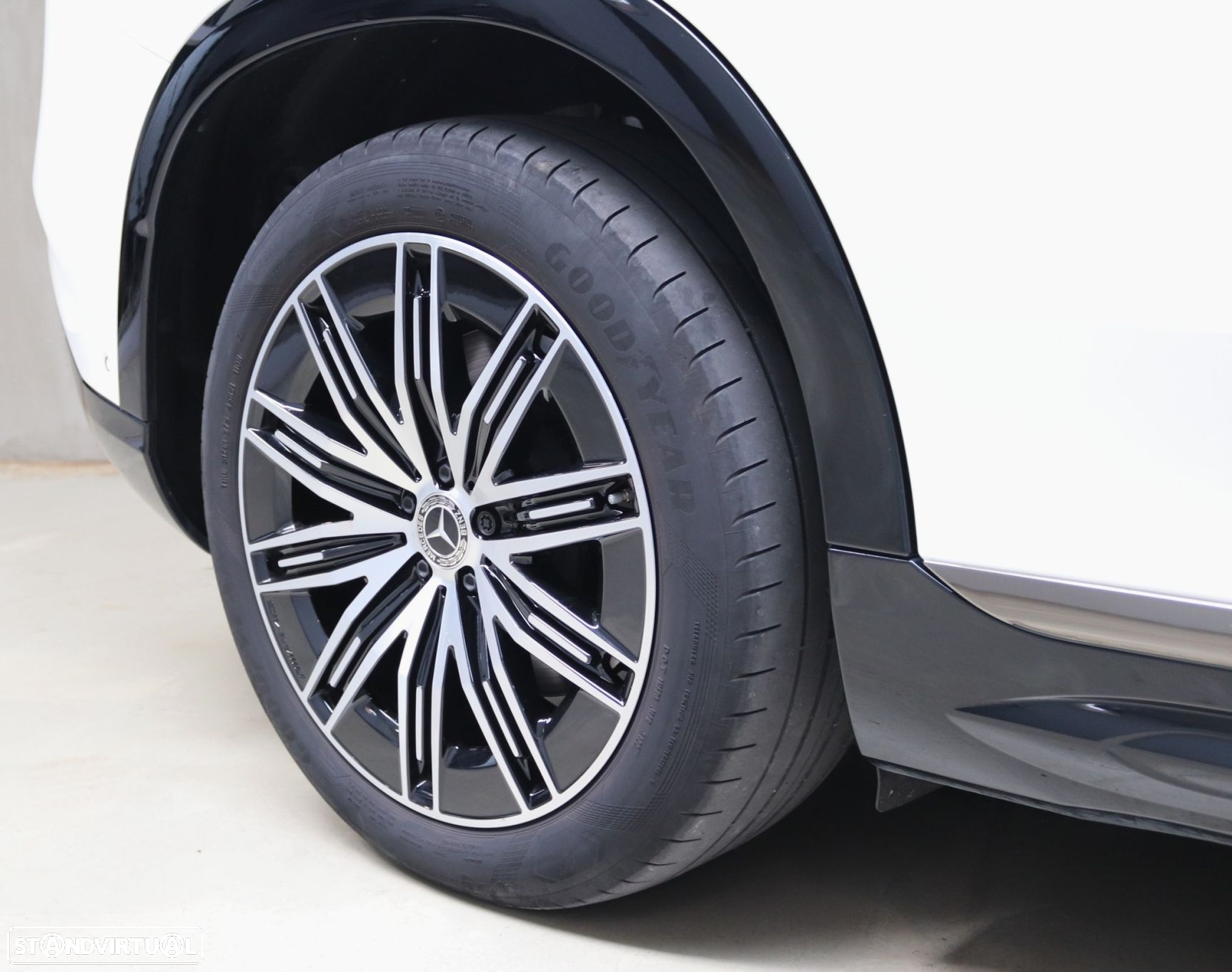 Mercedes-Benz EQS SUV 450+ Edition - 22
