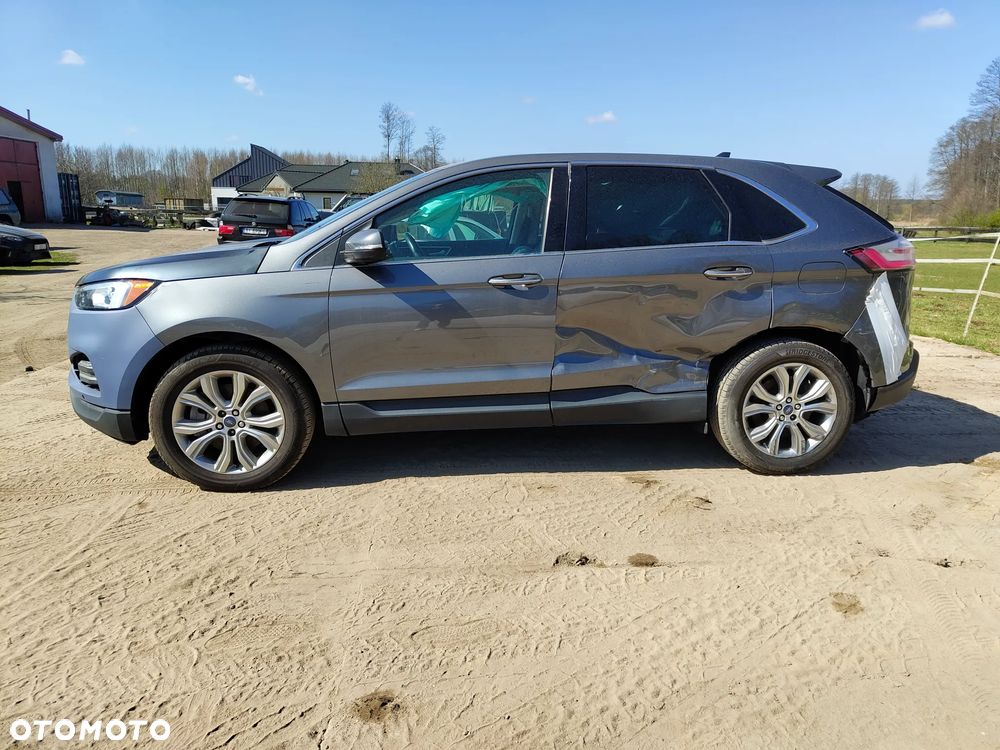 Ford Edge - 2