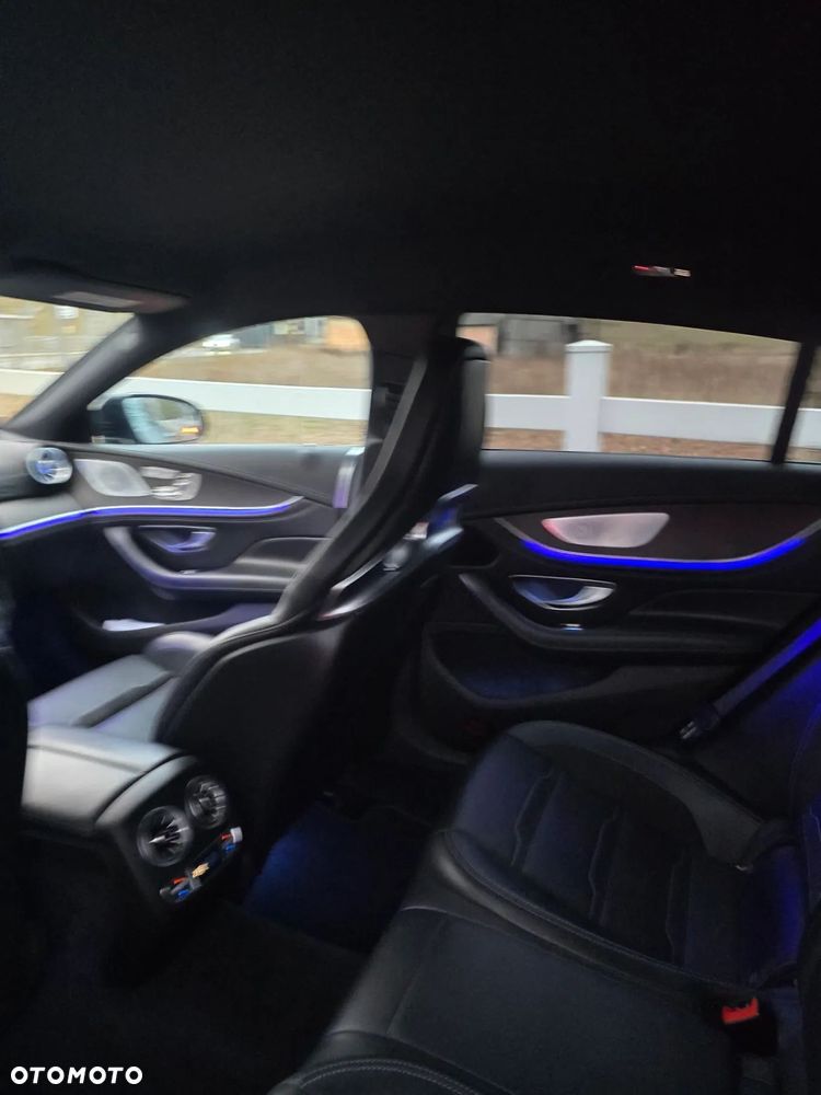 Mercedes-Benz AMG GT 43 4-Matic+ - 23