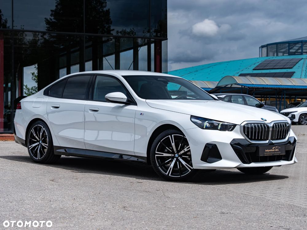 BMW Seria 5 520d xDrive - 9