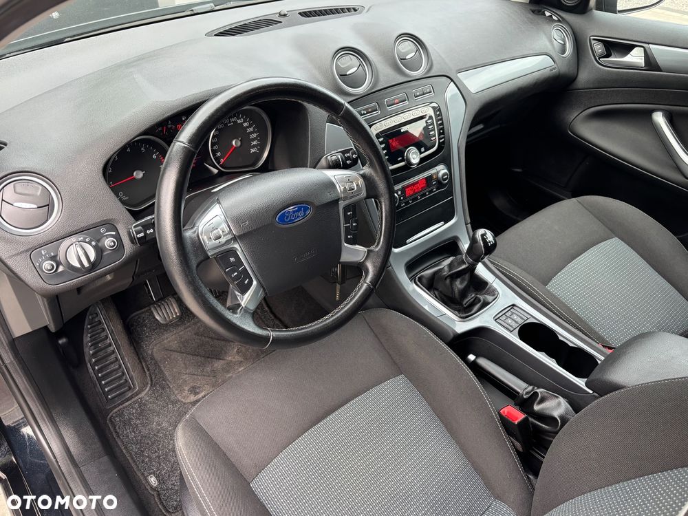 Ford Mondeo - 16