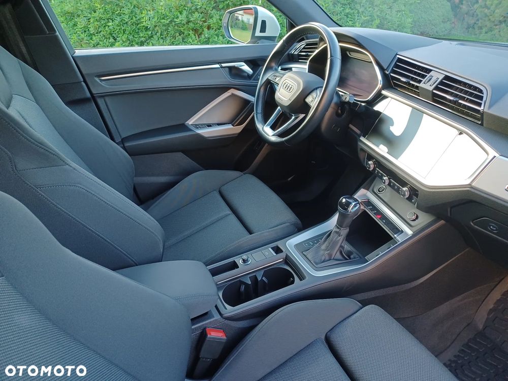 Audi Q3 2.0 TDI S tronic sport - 8