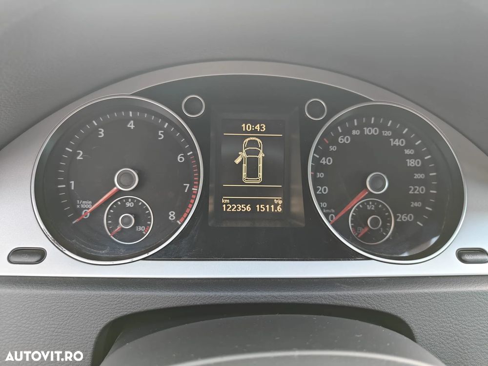 Volkswagen Passat - 4