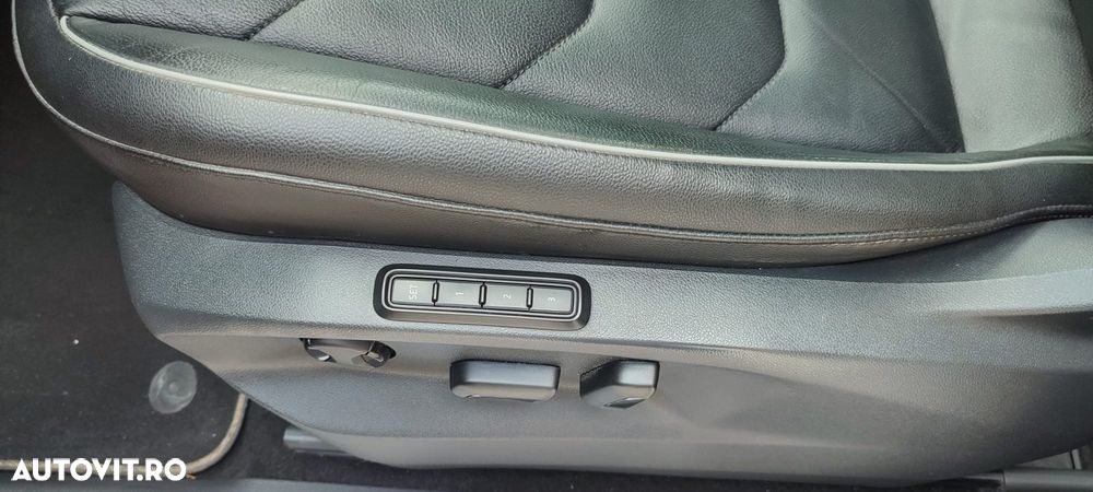 Volkswagen Tiguan - 12