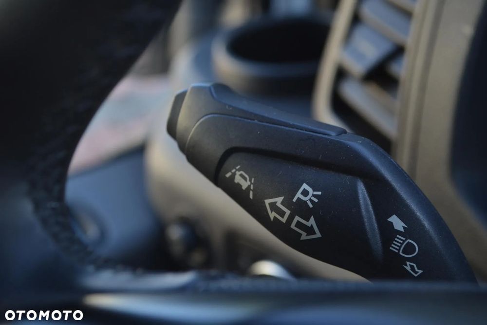 Ford Transit 350 L4 RWD Trend - 29