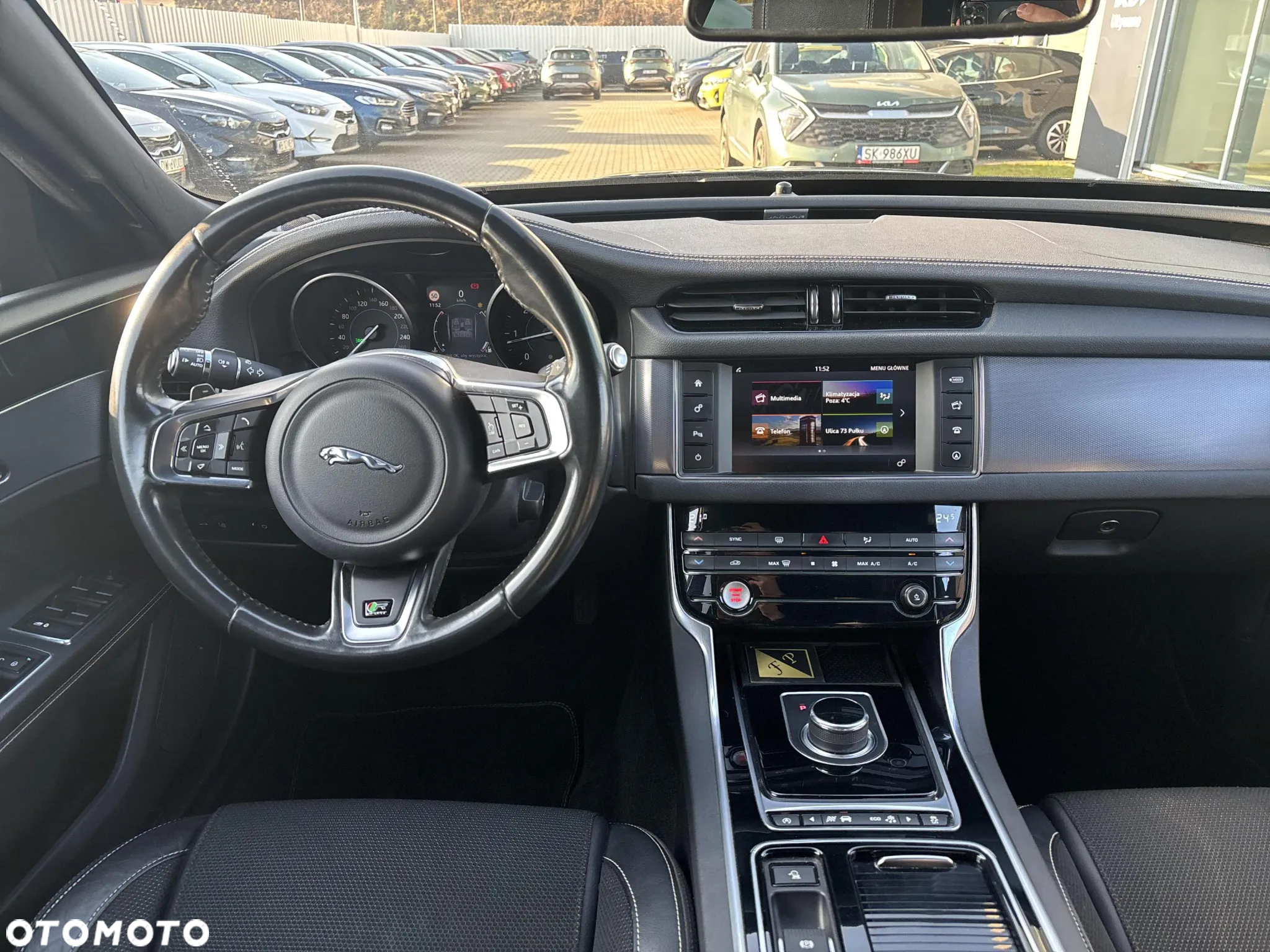 Jaguar XF 2.0 i4D R-Sport - 11