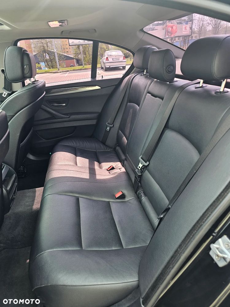 BMW Seria 5 520d xDrive - 8