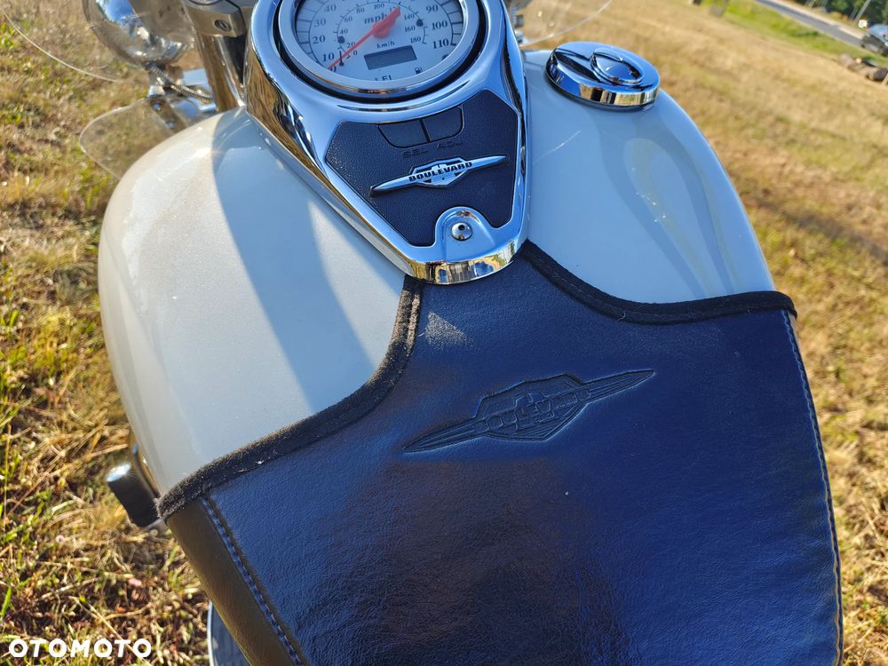 Suzuki VL 800 Volusia - Boulevard C50 - 17