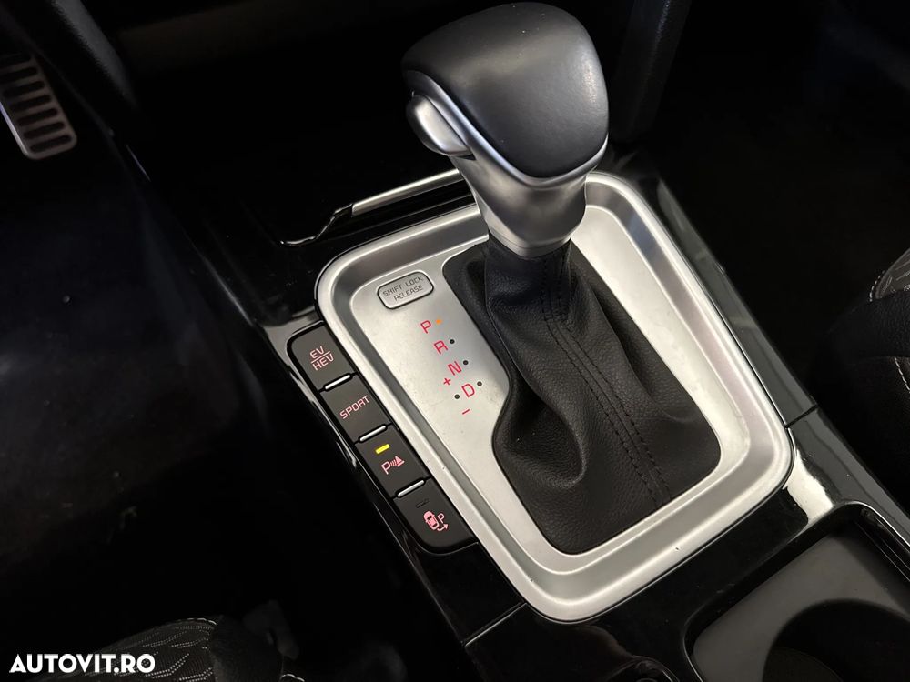Kia XCeed - 18