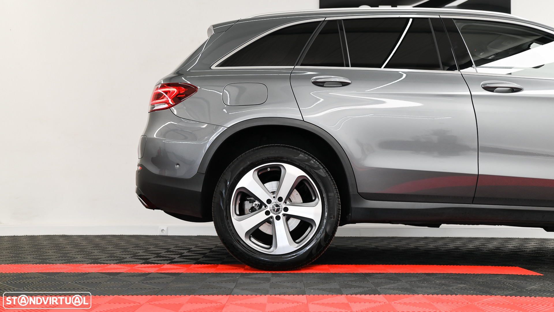 Mercedes-Benz GLC 300 Coupe de 4Matic 9G-TRONIC - 15