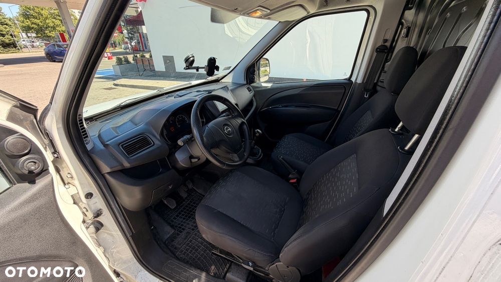 Opel COMBO - 9