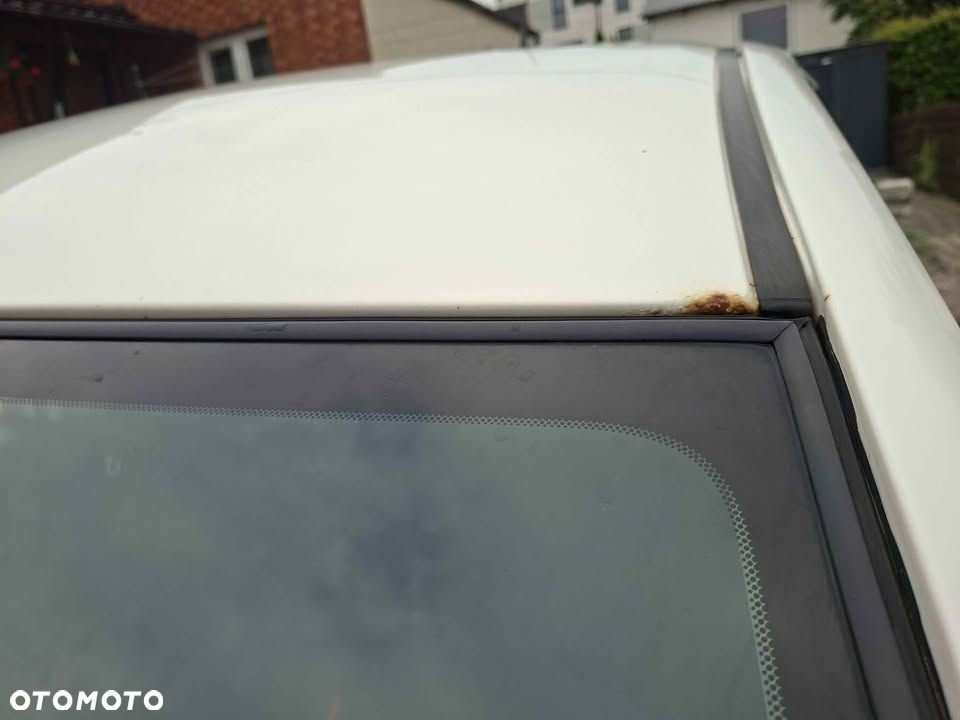 Toyota Yaris 1.0 Luna - 10