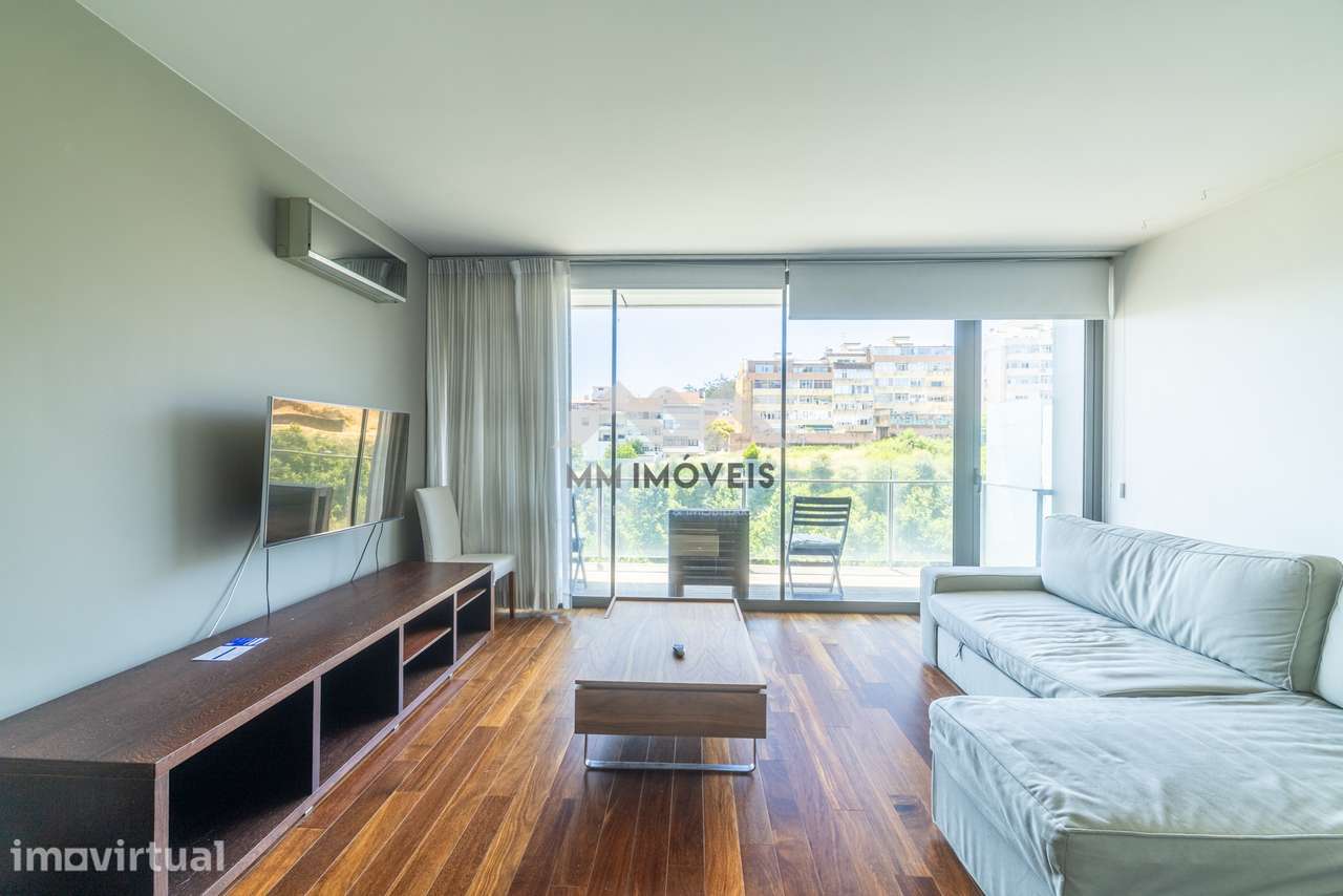Apartamento T1 | Arrendamento | Mobilado | Equipado | Varanda | Garage - Grande imagem: 3/21