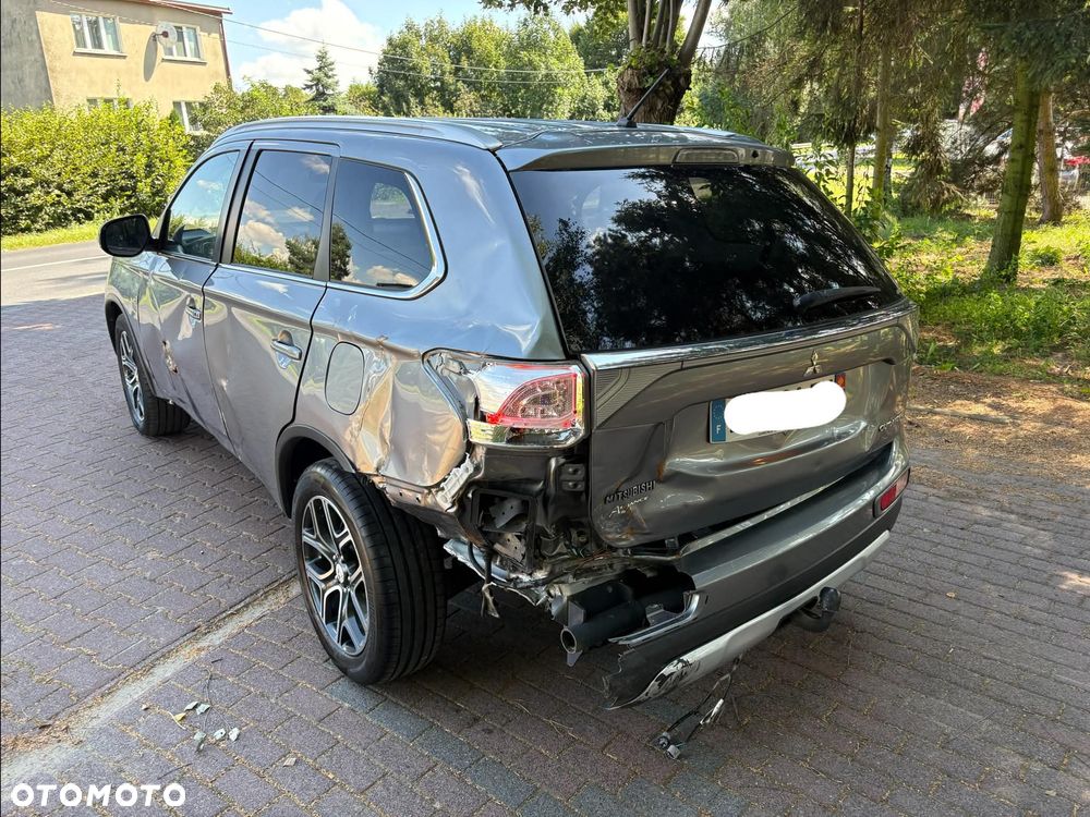 Mitsubishi Outlander - 5