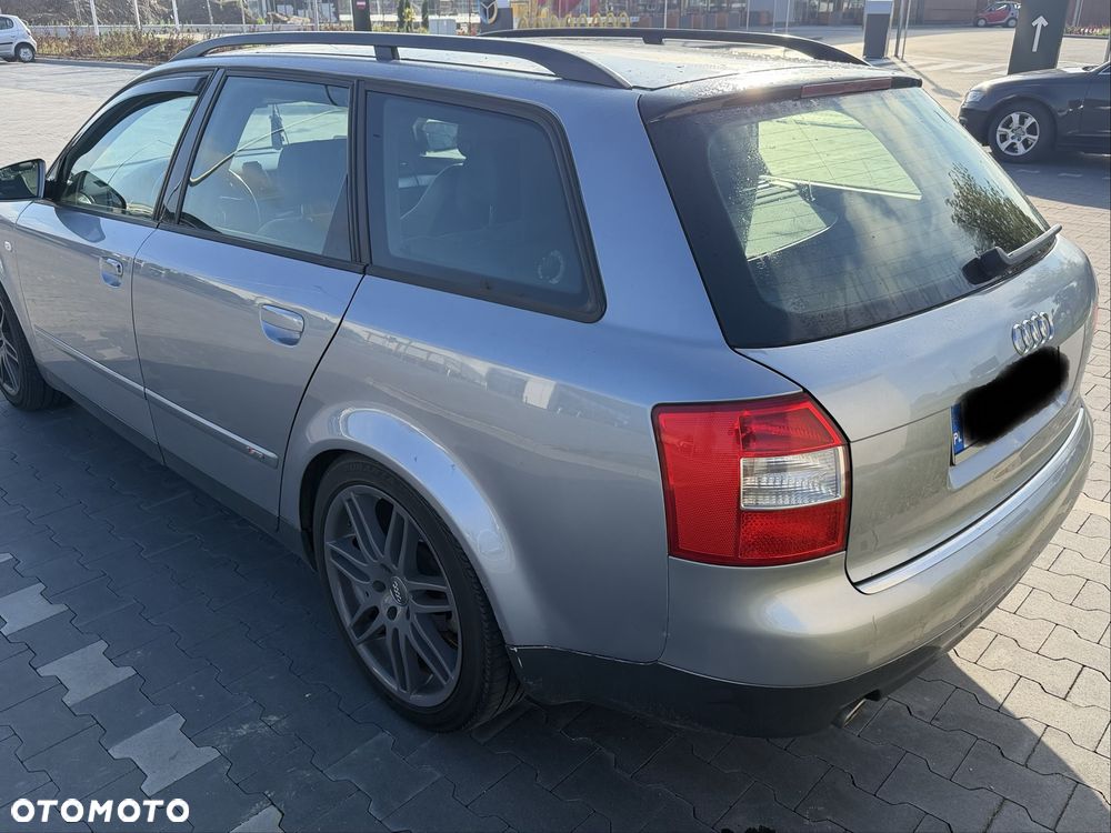 Audi A4 Avant - 8